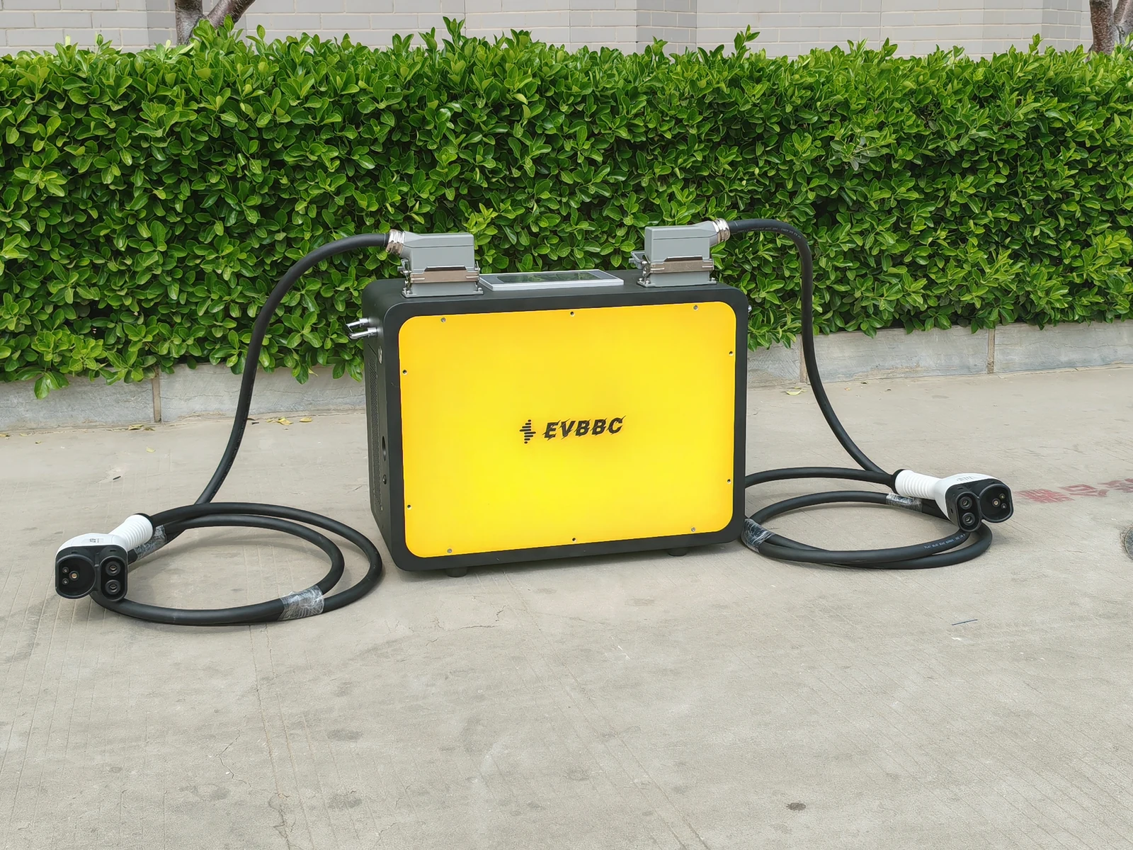 EVBBC V2V20 vehicle-to-vehicle DC charger with two connector cables