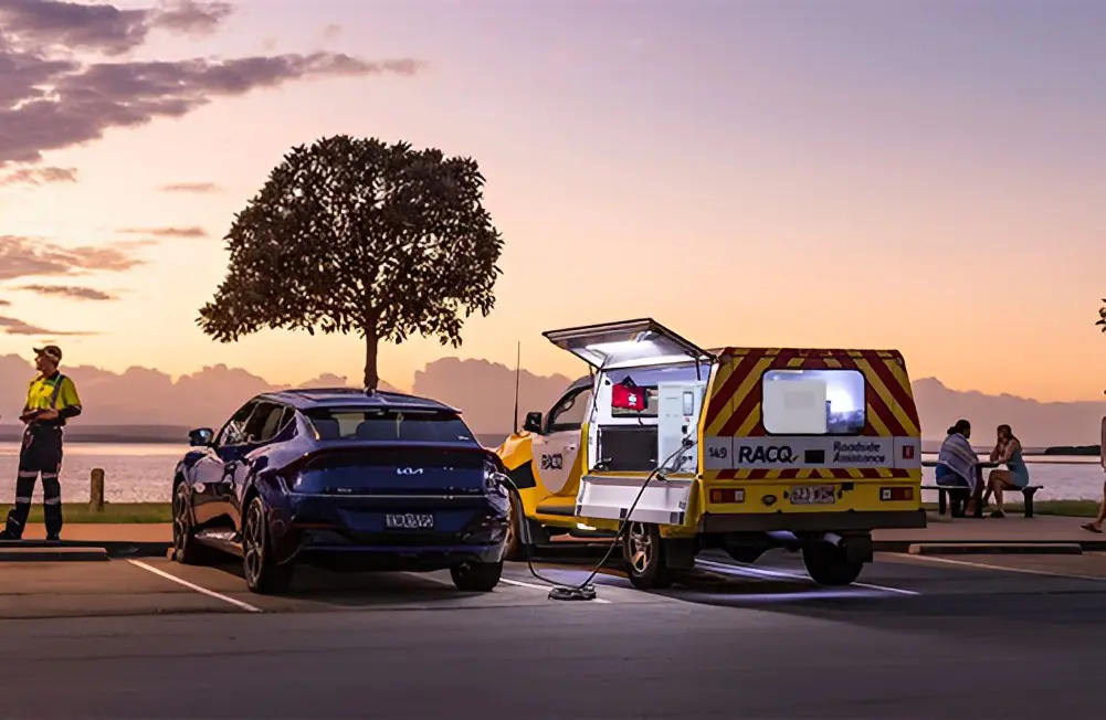 Roadside-assistance-mobile-charger-usage-scenarios